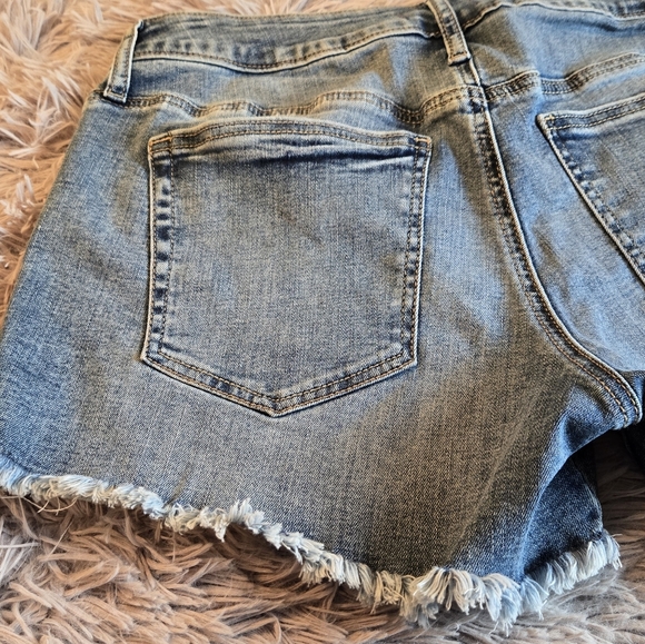 Silver Jeans Boyfriend Shorts Size 30 - Picture 11 of 11